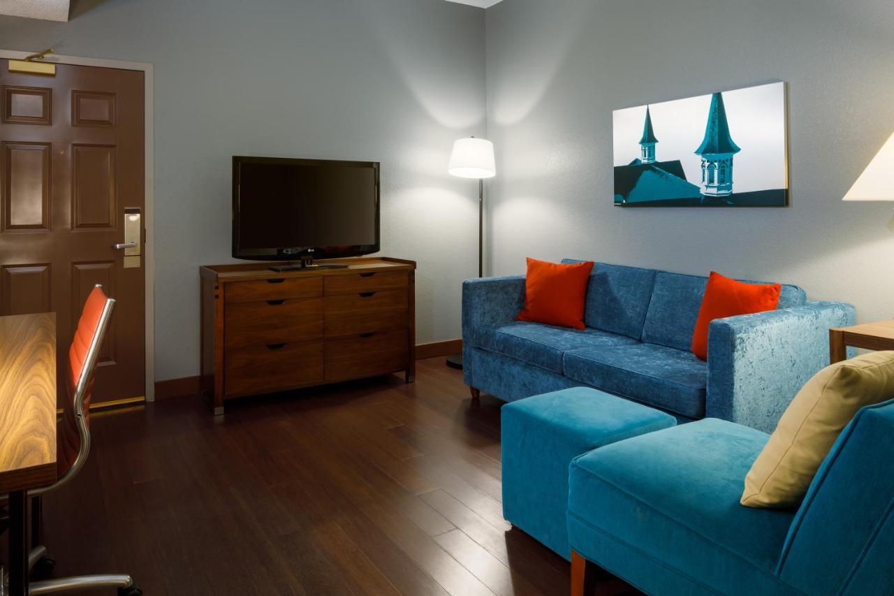 Four Points By Sheraton Louisville Airport Εξωτερικό φωτογραφία
