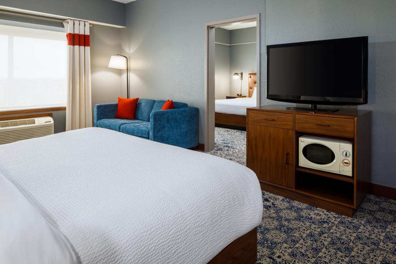Four Points By Sheraton Louisville Airport Εξωτερικό φωτογραφία