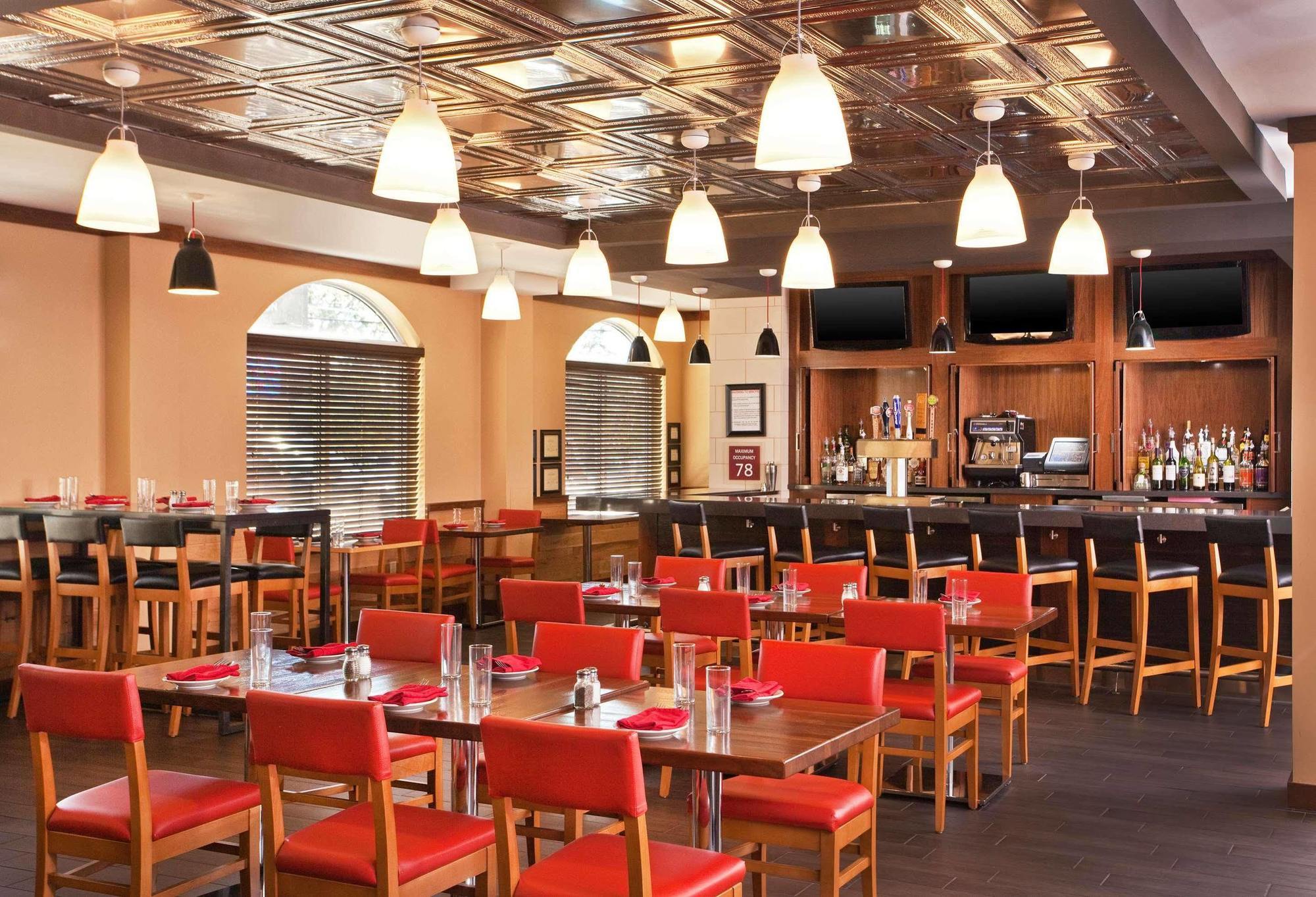 Four Points By Sheraton Louisville Airport Εξωτερικό φωτογραφία
