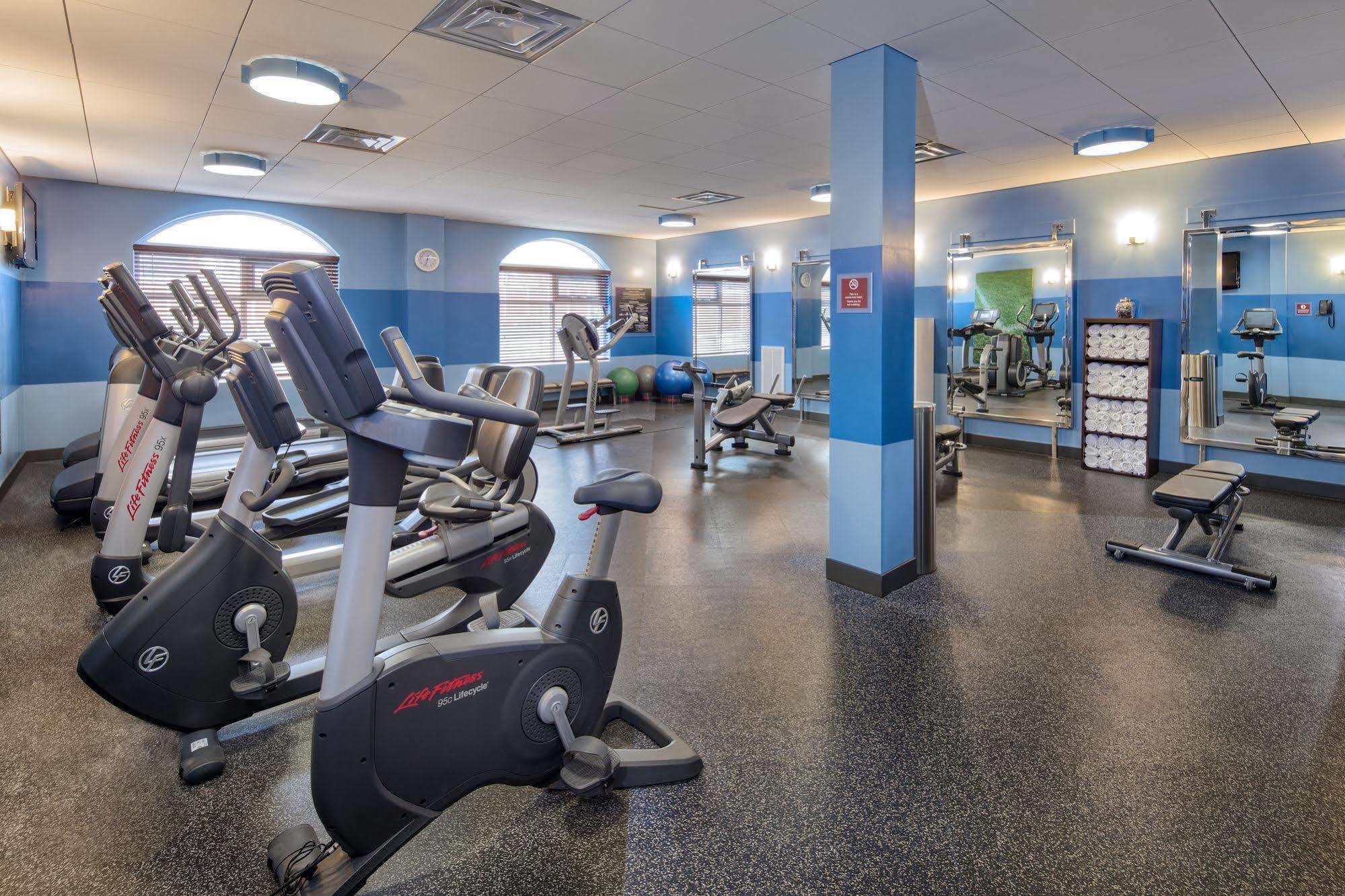 Four Points By Sheraton Louisville Airport Εξωτερικό φωτογραφία